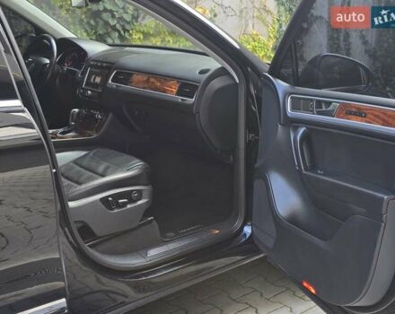Черный Фольксваген Туарег, объемом двигателя 3 л и пробегом 180 тыс. км за 15499 $, фото 44 на Automoto.ua