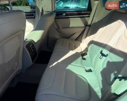 Черный Фольксваген Туарег, объемом двигателя 2.97 л и пробегом 267 тыс. км за 16000 $, фото 22 на Automoto.ua