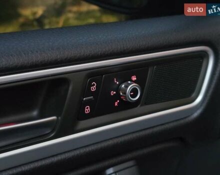 Черный Фольксваген Туарег, объемом двигателя 3 л и пробегом 180 тыс. км за 14499 $, фото 36 на Automoto.ua