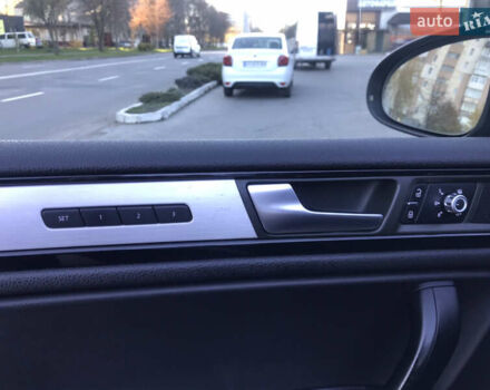 Чорний Фольксваген Туарег, об'ємом двигуна 2.97 л та пробігом 275 тис. км за 21300 $, фото 26 на Automoto.ua