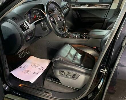 Чорний Фольксваген Туарег, об'ємом двигуна 4.2 л та пробігом 250 тис. км за 23000 $, фото 10 на Automoto.ua