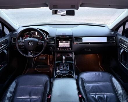 Чорний Фольксваген Туарег, об'ємом двигуна 3 л та пробігом 310 тис. км за 15500 $, фото 6 на Automoto.ua