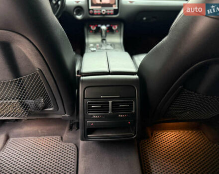 Чорний Фольксваген Туарег, об'ємом двигуна 2.97 л та пробігом 230 тис. км за 19999 $, фото 11 на Automoto.ua