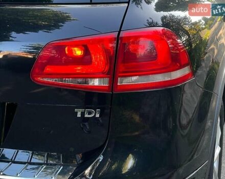 Чорний Фольксваген Туарег, об'ємом двигуна 4.2 л та пробігом 255 тис. км за 28440 $, фото 12 на Automoto.ua