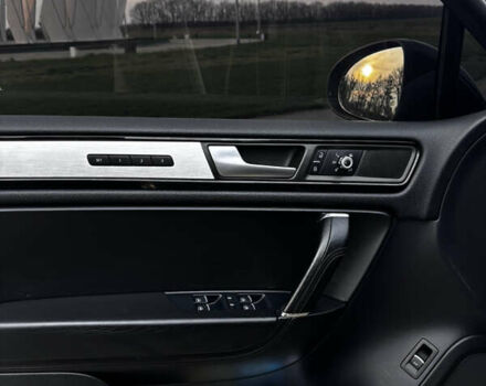 Чорний Фольксваген Туарег, об'ємом двигуна 2.97 л та пробігом 318 тис. км за 18500 $, фото 9 на Automoto.ua