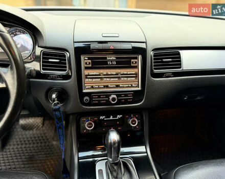 Черный Фольксваген Туарег, объемом двигателя 2.97 л и пробегом 278 тыс. км за 20000 $, фото 39 на Automoto.ua