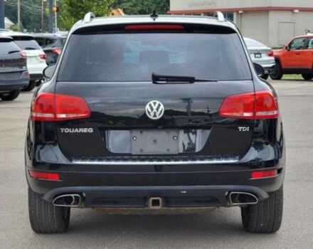 Черный Фольксваген Туарег, объемом двигателя 3 л и пробегом 236 тыс. км за 2700 $, фото 4 на Automoto.ua