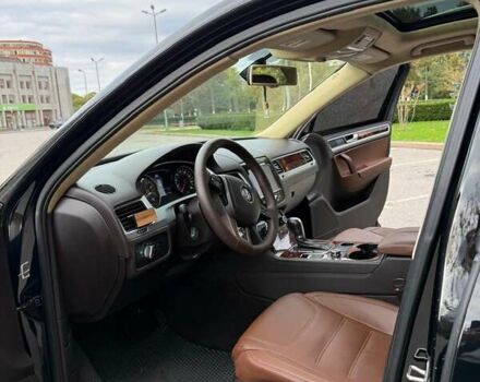 Черный Фольксваген Туарег, объемом двигателя 3.6 л и пробегом 290 тыс. км за 15200 $, фото 31 на Automoto.ua