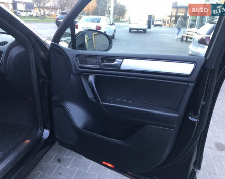 Чорний Фольксваген Туарег, об'ємом двигуна 2.97 л та пробігом 275 тис. км за 21300 $, фото 22 на Automoto.ua