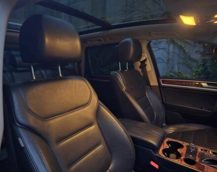 Чорний Фольксваген Туарег, об'ємом двигуна 3 л та пробігом 180 тис. км за 14499 $, фото 21 на Automoto.ua