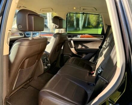 Черный Фольксваген Туарег, объемом двигателя 0 л и пробегом 270 тыс. км за 6500 $, фото 7 на Automoto.ua