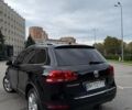 Черный Фольксваген Туарег, объемом двигателя 3.6 л и пробегом 290 тыс. км за 15200 $, фото 7 на Automoto.ua