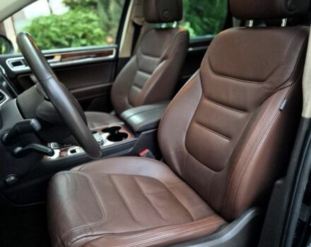 Черный Фольксваген Туарег, объемом двигателя 3 л и пробегом 250 тыс. км за 17300 $, фото 8 на Automoto.ua