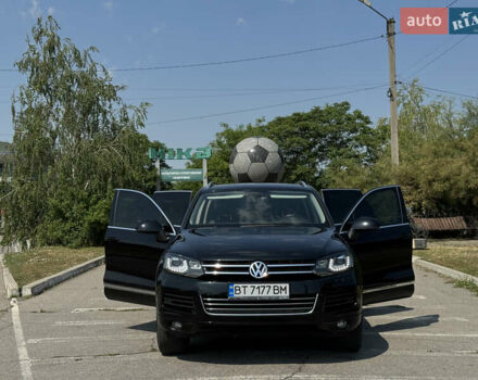 Черный Фольксваген Туарег, объемом двигателя 2.97 л и пробегом 160 тыс. км за 23500 $, фото 9 на Automoto.ua