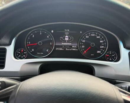 Чорний Фольксваген Туарег, об'ємом двигуна 2.97 л та пробігом 275 тис. км за 16800 $, фото 3 на Automoto.ua