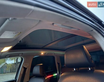 Черный Фольксваген Туарег, объемом двигателя 3 л и пробегом 285 тыс. км за 13800 $, фото 14 на Automoto.ua