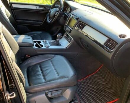 Черный Фольксваген Туарег, объемом двигателя 3 л и пробегом 279 тыс. км за 19000 $, фото 9 на Automoto.ua