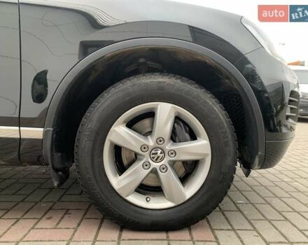 Черный Фольксваген Туарег, объемом двигателя 2.97 л и пробегом 198 тыс. км за 18000 $, фото 10 на Automoto.ua