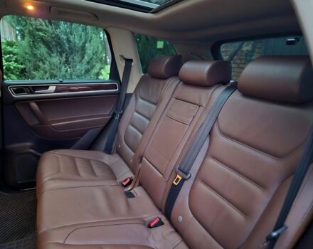 Черный Фольксваген Туарег, объемом двигателя 3 л и пробегом 250 тыс. км за 17300 $, фото 10 на Automoto.ua