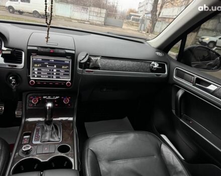 Черный Фольксваген Туарег, объемом двигателя 3 л и пробегом 308 тыс. км за 16490 $, фото 17 на Automoto.ua