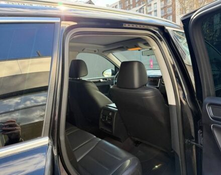 Чорний Фольксваген Туарег, об'ємом двигуна 3 л та пробігом 187 тис. км за 13800 $, фото 10 на Automoto.ua