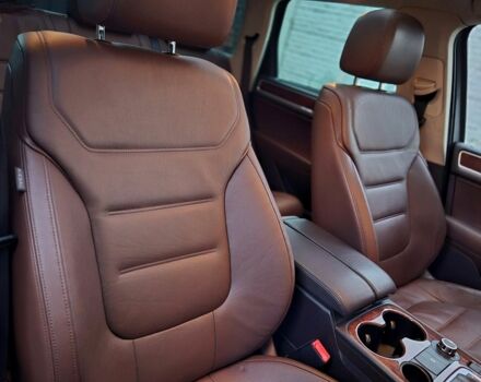 Черный Фольксваген Туарег, объемом двигателя 3 л и пробегом 250 тыс. км за 17300 $, фото 16 на Automoto.ua