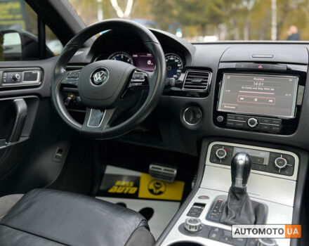 Черный Фольксваген Туарег, объемом двигателя 3 л и пробегом 251 тыс. км за 24700 $, фото 13 на Automoto.ua