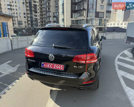 Чорний Фольксваген Туарег, об'ємом двигуна 2.97 л та пробігом 320 тис. км за 17700 $, фото 4 на Automoto.ua