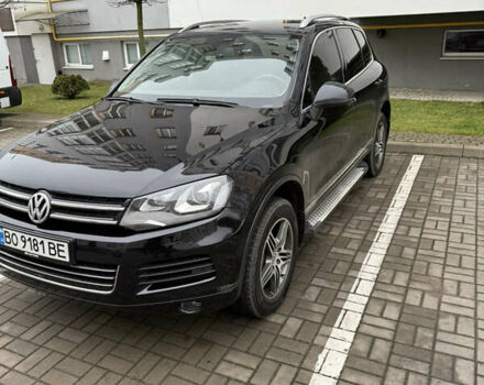 Черный Фольксваген Туарег, объемом двигателя 2.97 л и пробегом 225 тыс. км за 18000 $, фото 2 на Automoto.ua