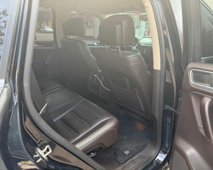 Черный Фольксваген Туарег, объемом двигателя 3 л и пробегом 330 тыс. км за 16200 $, фото 4 на Automoto.ua