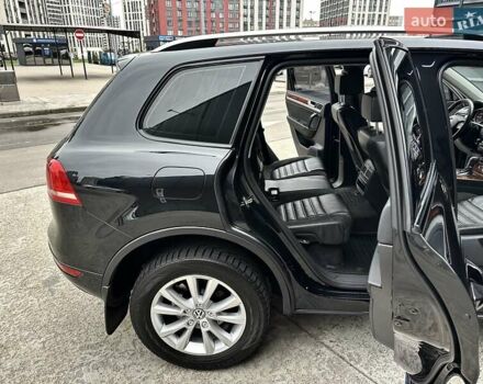Черный Фольксваген Туарег, объемом двигателя 3 л и пробегом 225 тыс. км за 15650 $, фото 47 на Automoto.ua