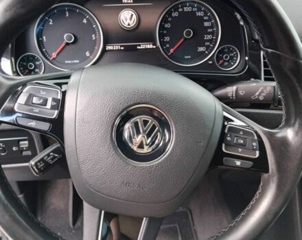 Чорний Фольксваген Туарег, об'ємом двигуна 3 л та пробігом 290 тис. км за 16300 $, фото 1 на Automoto.ua