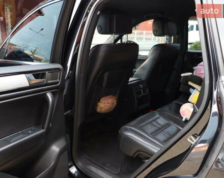 Черный Фольксваген Туарег, объемом двигателя 3 л и пробегом 284 тыс. км за 17800 $, фото 32 на Automoto.ua