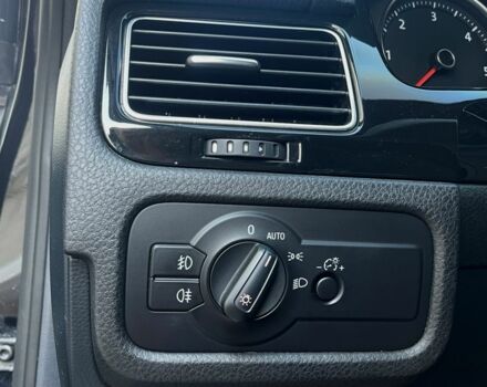 Чорний Фольксваген Туарег, об'ємом двигуна 3 л та пробігом 275 тис. км за 17900 $, фото 19 на Automoto.ua