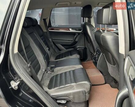 Чорний Фольксваген Туарег, об'ємом двигуна 3 л та пробігом 433 тис. км за 16700 $, фото 10 на Automoto.ua