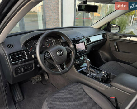 Чорний Фольксваген Туарег, об'ємом двигуна 2.97 л та пробігом 280 тис. км за 14999 $, фото 31 на Automoto.ua