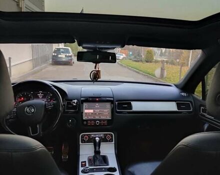 Черный Фольксваген Туарег, объемом двигателя 2.97 л и пробегом 148 тыс. км за 19500 $, фото 27 на Automoto.ua