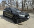 Чорний Фольксваген Туарег, об'ємом двигуна 3 л та пробігом 307 тис. км за 17000 $, фото 2 на Automoto.ua