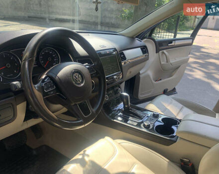 Чорний Фольксваген Туарег, об'ємом двигуна 3 л та пробігом 269 тис. км за 19999 $, фото 13 на Automoto.ua