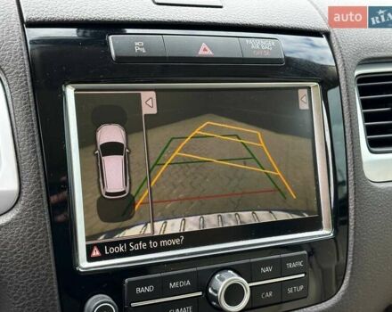 Чорний Фольксваген Туарег, об'ємом двигуна 2.97 л та пробігом 318 тис. км за 15999 $, фото 26 на Automoto.ua