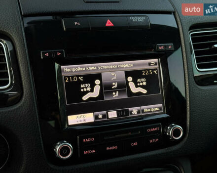 Чорний Фольксваген Туарег, об'ємом двигуна 2.97 л та пробігом 280 тис. км за 14999 $, фото 12 на Automoto.ua