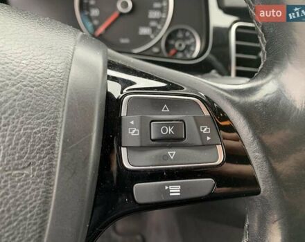 Черный Фольксваген Туарег, объемом двигателя 2.97 л и пробегом 198 тыс. км за 18000 $, фото 22 на Automoto.ua