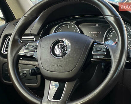 Черный Фольксваген Туарег, объемом двигателя 2.97 л и пробегом 183 тыс. км за 20750 $, фото 15 на Automoto.ua