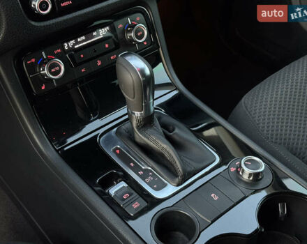 Чорний Фольксваген Туарег, об'ємом двигуна 2.97 л та пробігом 280 тис. км за 14999 $, фото 13 на Automoto.ua