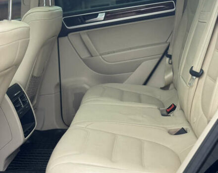 Черный Фольксваген Туарег, объемом двигателя 2.97 л и пробегом 310 тыс. км за 15200 $, фото 34 на Automoto.ua