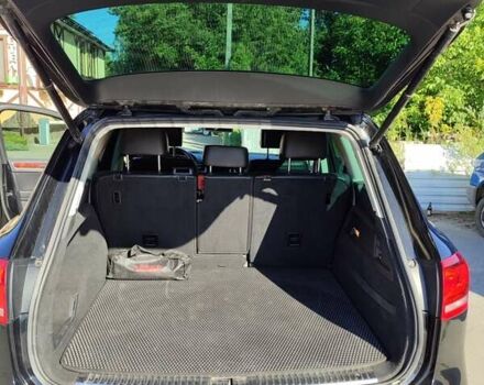 Черный Фольксваген Туарег, объемом двигателя 2.97 л и пробегом 178 тыс. км за 19200 $, фото 21 на Automoto.ua