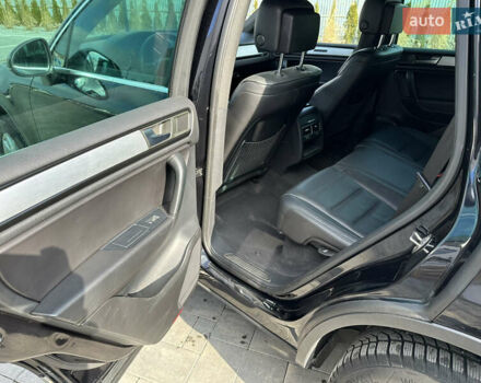 Чорний Фольксваген Туарег, об'ємом двигуна 2.97 л та пробігом 318 тис. км за 17300 $, фото 15 на Automoto.ua