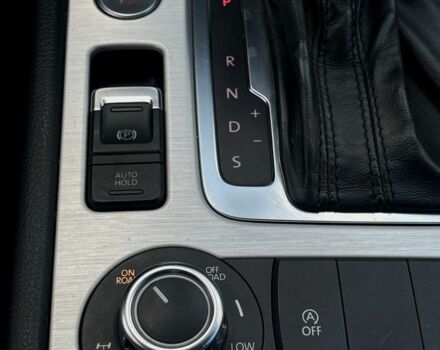 Чорний Фольксваген Туарег, об'ємом двигуна 3 л та пробігом 275 тис. км за 17900 $, фото 22 на Automoto.ua