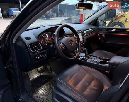 Черный Фольксваген Туарег, объемом двигателя 3 л и пробегом 285 тыс. км за 13800 $, фото 7 на Automoto.ua