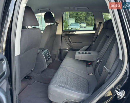 Чорний Фольксваген Туарег, об'ємом двигуна 2.97 л та пробігом 280 тис. км за 14999 $, фото 10 на Automoto.ua